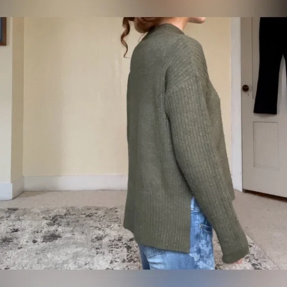 Garage Green Crew Neck Sweater with Ribbed Texture Essential Basic Work Casual - Picture 14 of 14